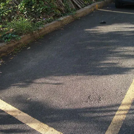 Casetta Posillipo With Parking Daire Napoli